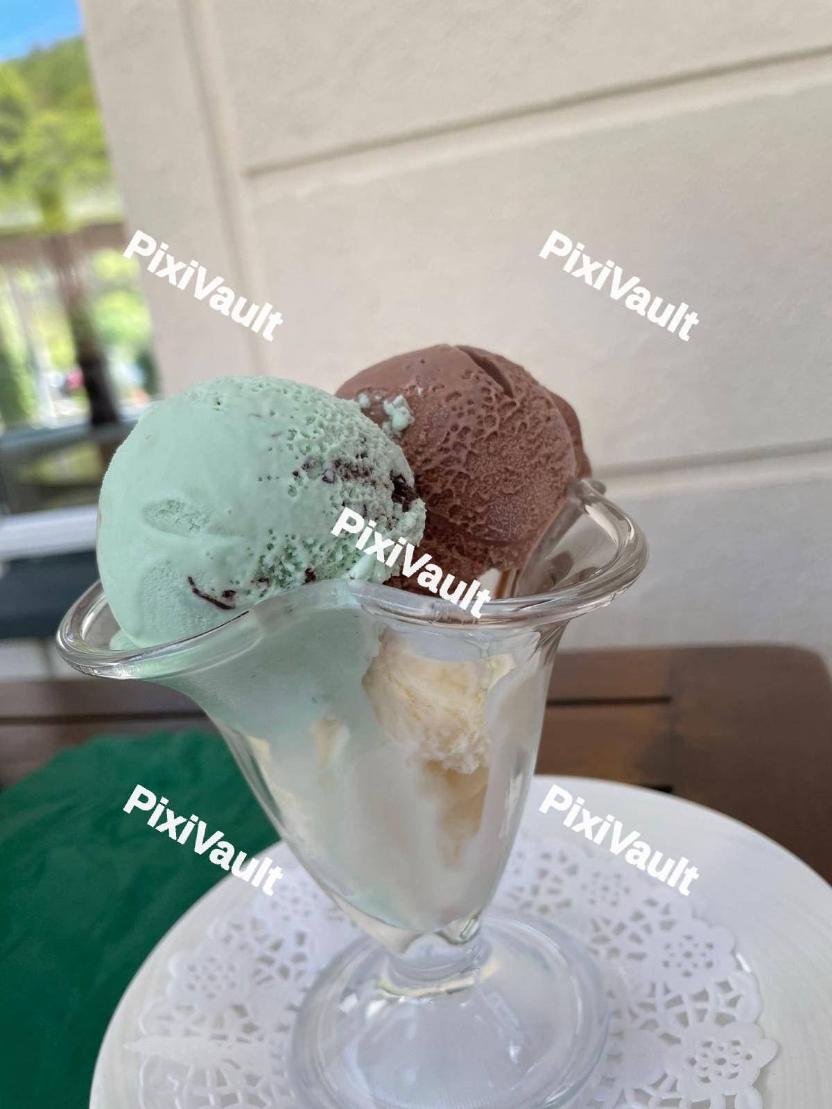 Mint & Chocolate Ice Cream